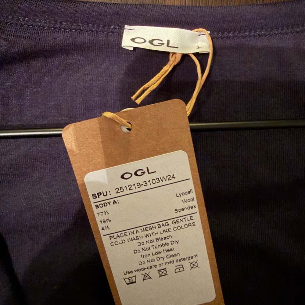 OGL Navy Lyocell Wool Surplice Ruched Long Sleeve Top Size Large NWT - Picture 8 of 8